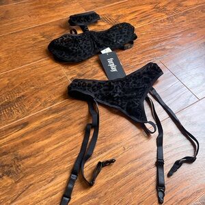 ✨Forplay Leopard Bra and Panty Lingerie Set✨